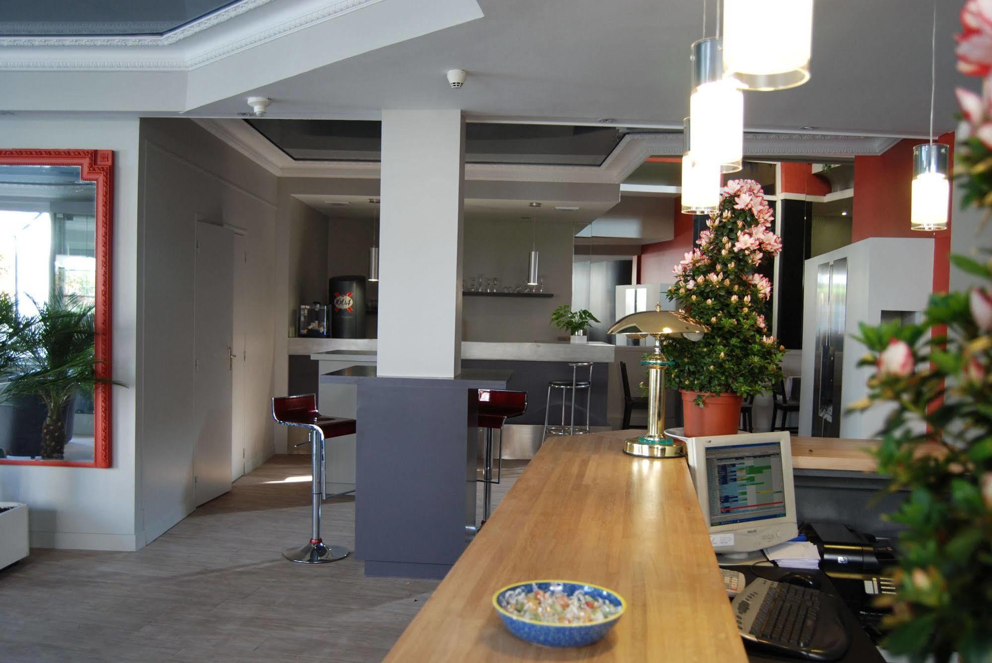 Cit'Hotel Europeen Angoulême Екстериор снимка